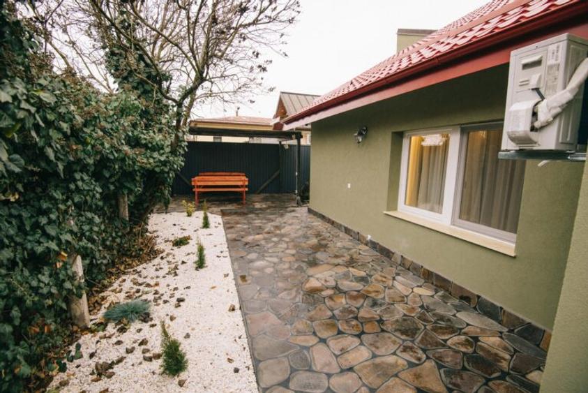 Casă renovată integral, 100 mp utili, curte 250 mp | Gruia - investitie