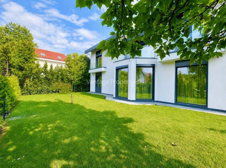 Luxury villa | gated complex with security | Iancu Nicolae | British School - 37