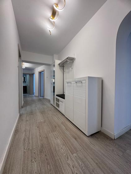 P-ta Iancului Apartament 4 camere Nemobilat Renovat Metrou Iancului