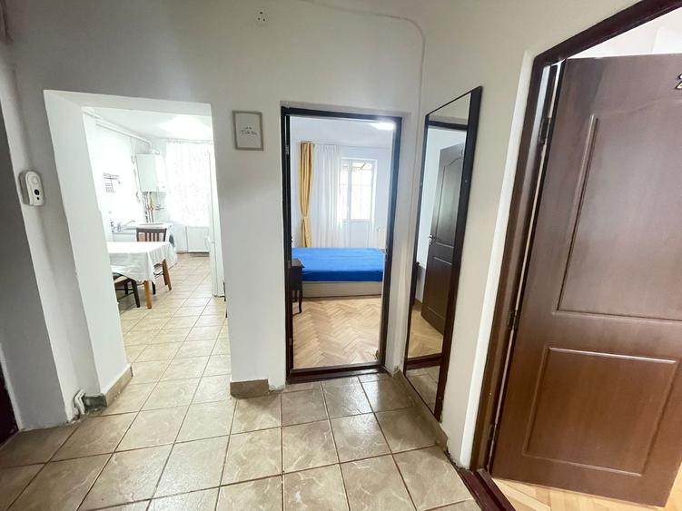 Apartament 2 Camere De Inchiriat | Decomandat | Central | The Office | Etaj 3/4