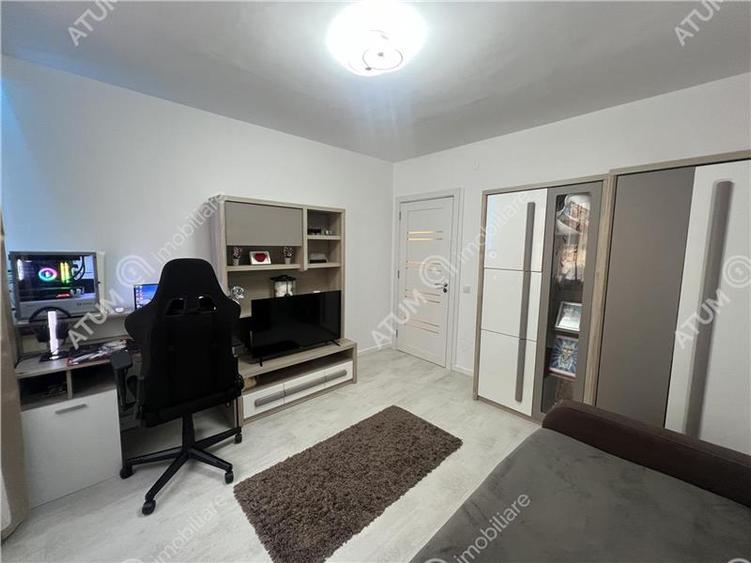 Apartament renovat cu 3 camere si pivnita zona Vasile Aaron Sibiu