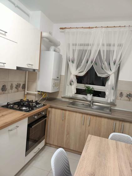 Apartament nou, cu Parcare si Boxa