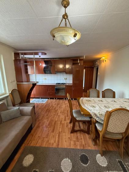 Apartament 3 camere, 49 mp, parcare, Bulevardul București