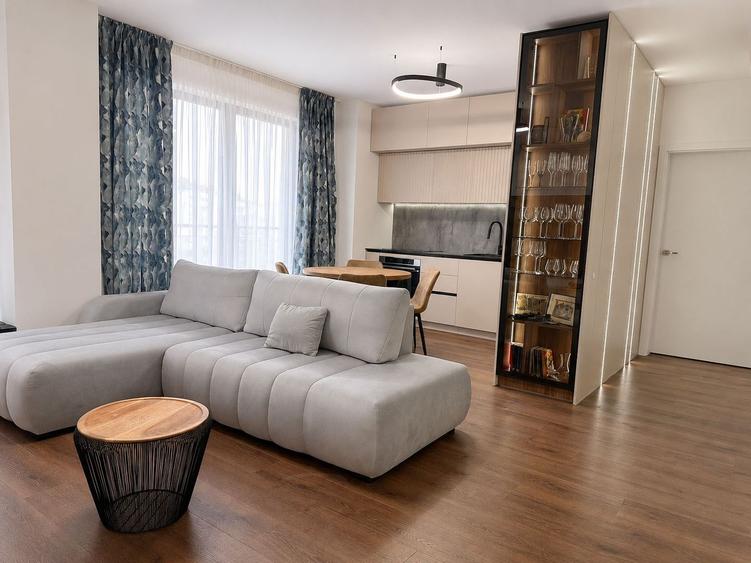 Apartament 4 camere, mobilat, 2 parcari, 84 mp utili, str Oasului