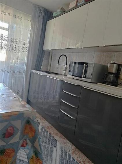 Ap 3 camere Radu Negru conf.1 decomandat, Renovat