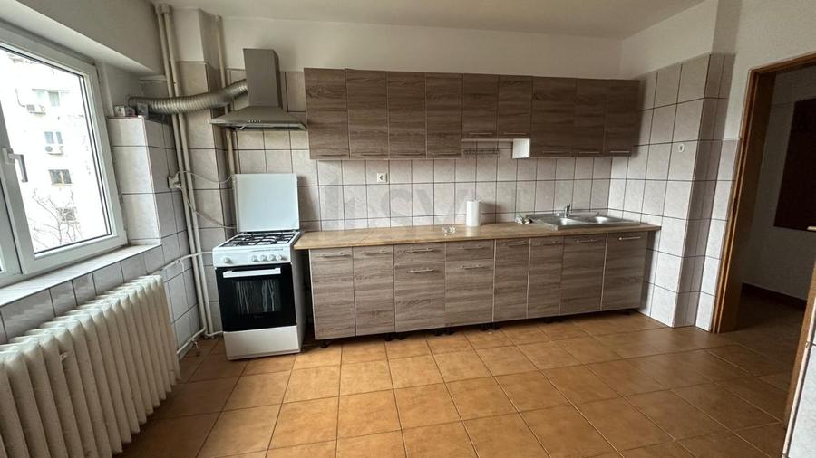 REA1028285 Apartament 5 camere I Unirii