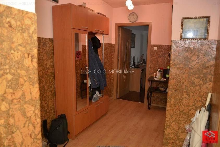 Apartament 4 camere zona Tractorul - 8