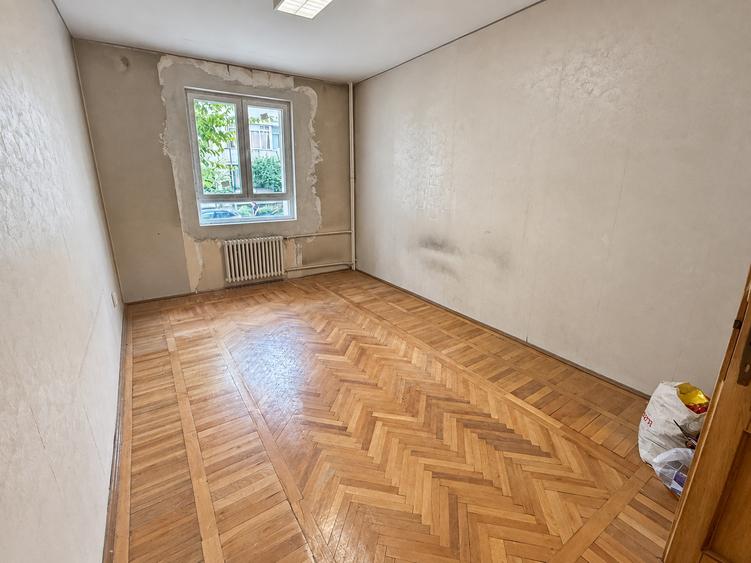 Ceaikovski | 63 mp + balcon | Parter inalt | Reabilitat termic
