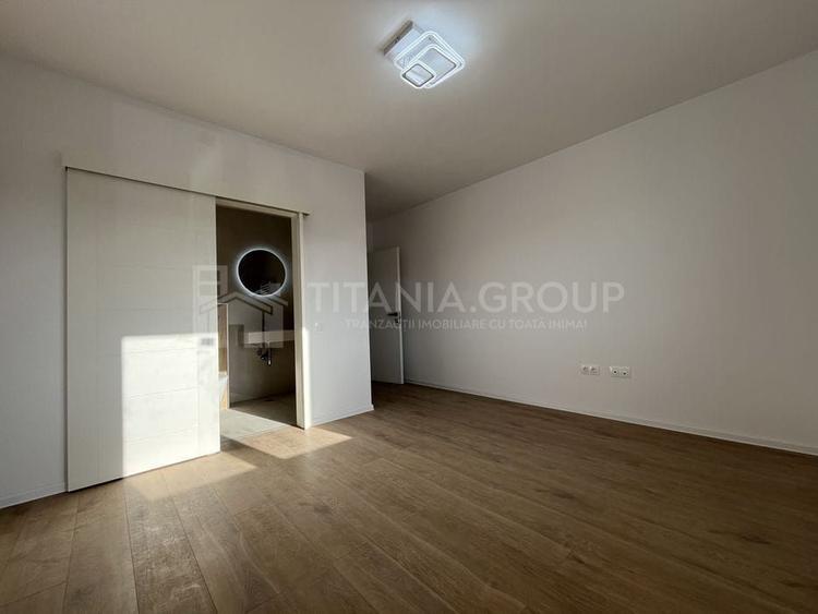 Apartament 3 camere, decomandat, 80 mp utili, 2 terase, parcare boxa