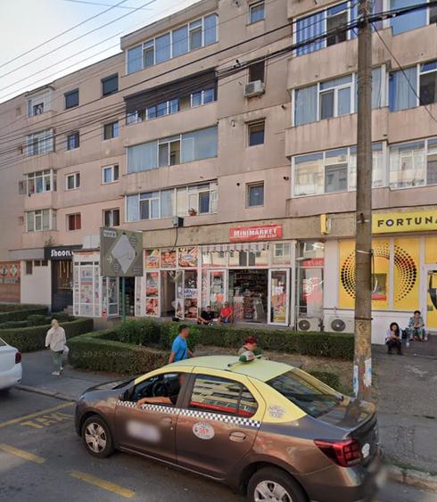 Pitesti Gavana - Strada 1 Decembrie - sup 90 mp - pret 2700 euro