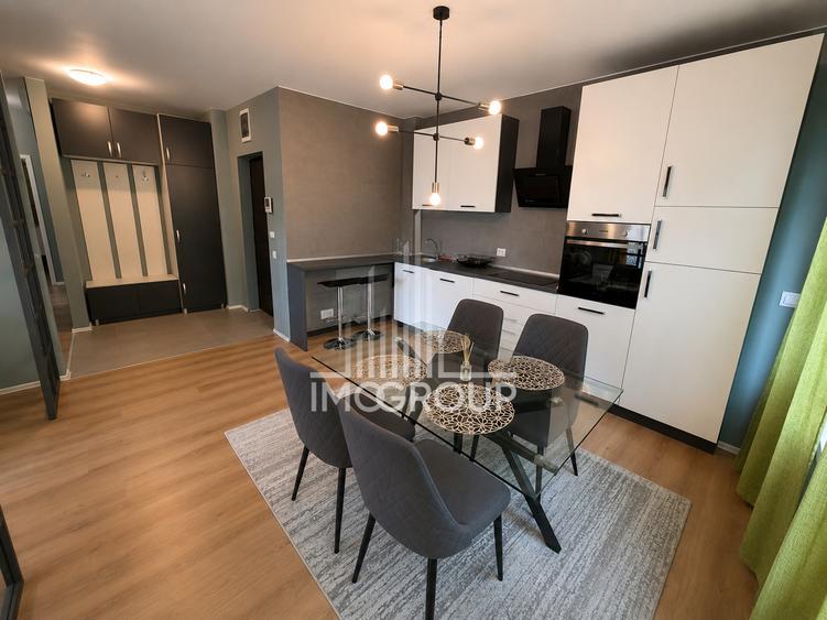 Apartament 3 camere,80 mp, 2 bai, balcon, parcare RIviera, langa Iulius Mall.