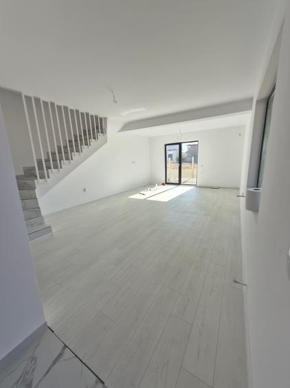 Casă duplex – 4 camere – teren 200 mp – Independenței Bragadiru