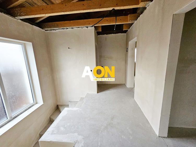 Casa semifinisata, 4 camere, 3 bai, 339 mp teren, zona Valea Popii
