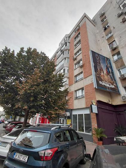 Piata Muncii(Calea Calarasi ), 2 camere, imobil 1996, etaj 4,liber