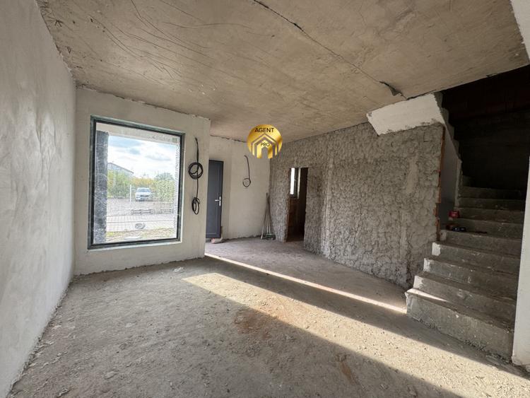 Vila 4 camere + Mansarda Mare - Otopeni Odaile - toate utilitatile!