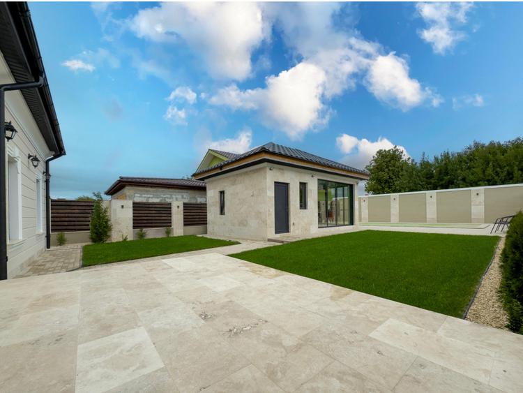 Casa deosebita 4 camere, cu piscina si crama