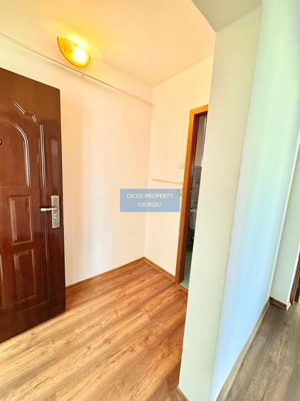 Apartament 2 camere, decomandat – Zona Centrală, bloc Lumina