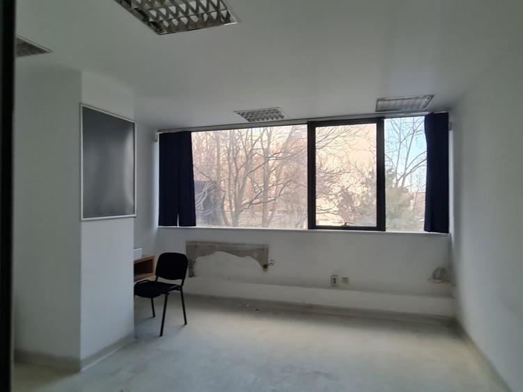 Spatii birou Piata Victoriei - Clinica/office