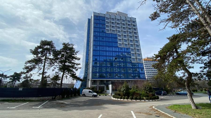Apartament de vanzare /închiriat pe termen lung, 3 camere mobilat utilat
