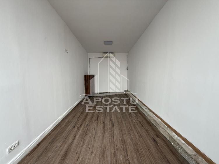 Penthouse 143 mp + terasa 125 mp, Zona Complexul Studentesc
