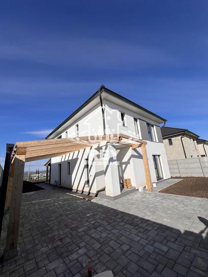 Casă single 4 camere / 500mp teren / Sura Mică / Sibiu