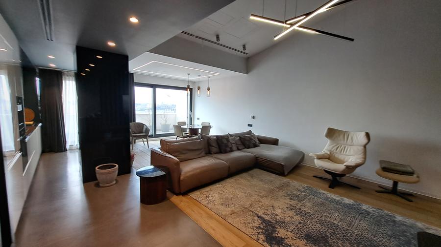 APARTAMENT 4 CAMERE CU SCARA INTERIOARA TIP LOFT -ULTRA LUX