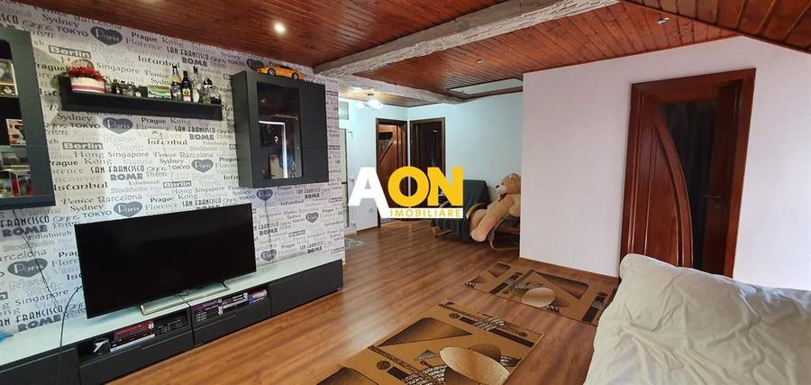 Casa D+P+M, 6 camere, 300 mp teren, zona Arex