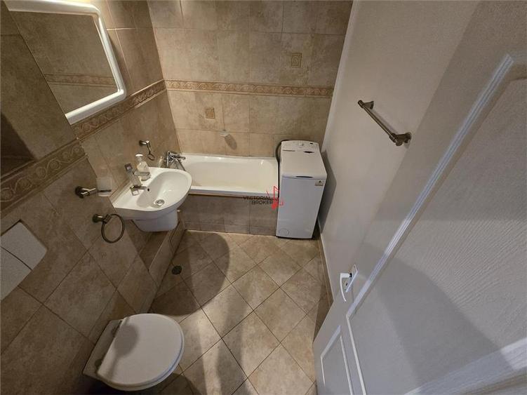 Apartament renovat, etaj 3/8 in bloc stradal Calea Mosilor Bd Carol
