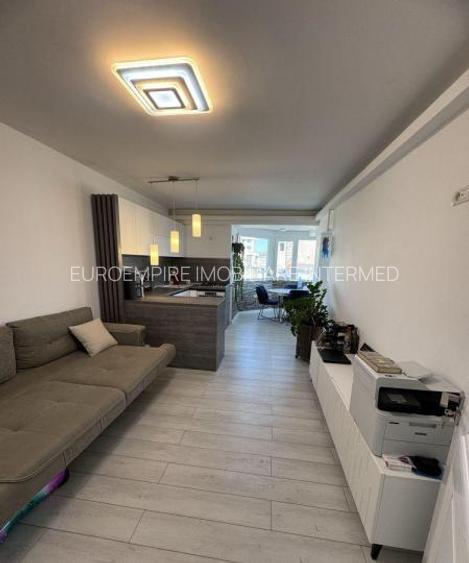Apartament 3 camere decomandate zona Tomis Nord - 3
