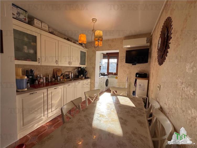 Apartament 3 camere decomandat | 2 bai | 2 lifturi | 6 min Metrou Crangasi