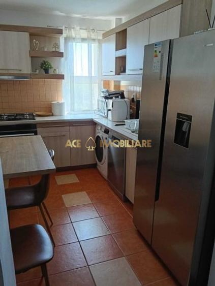 2 Camere de inchiriat | Titan | Metrou | Mobilat