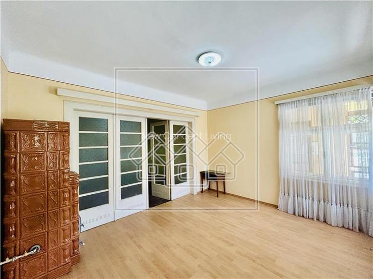 Casa cu teren mare de 1147 mp si 110 mp utili - Cisnadie - 12