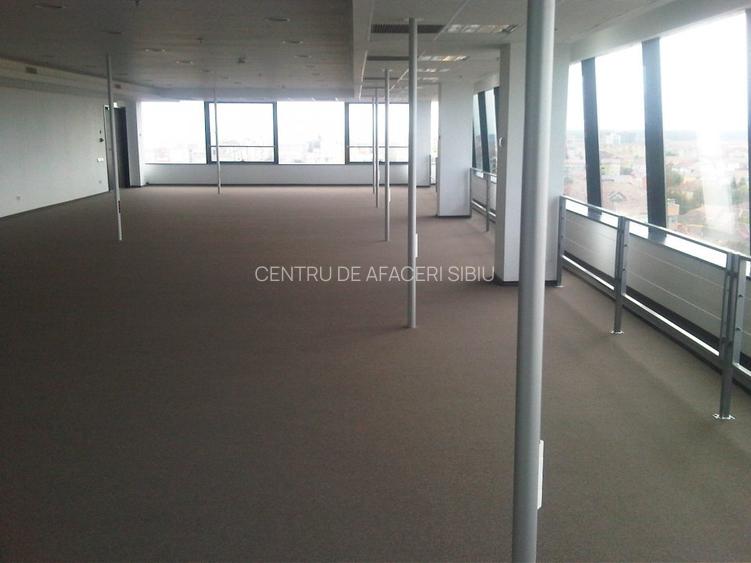 4 spatii birouri Et. 1 B - de la  88 mp la 227 mp in  CENTRU DE AFACERI SIBIU  - 4