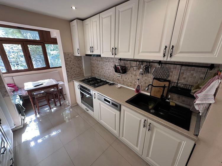 3 CAMERE | 70 MP | BABA NOVAC | RENOVAT MODERN | MOBILAT & UTILAT