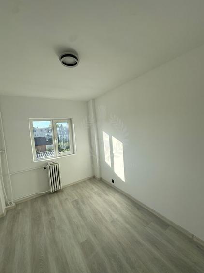 APARTAMENT 4 CAMERE // ZONA ENACHITA VACARESCU// 84 MP UTILI