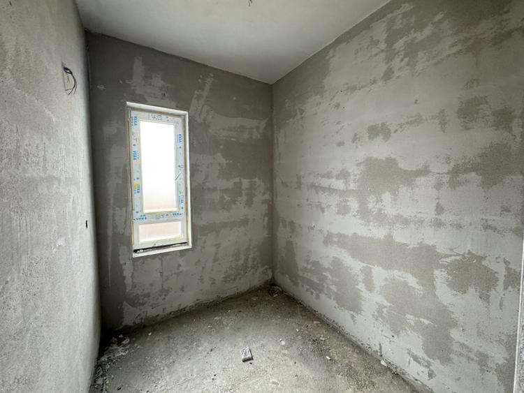 Casa individuala, 140 mp, 4 camere, teren liber 300 mp, Dezmir