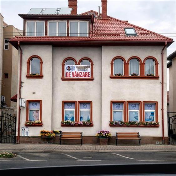 Volum arhitectural remarcabil:Sediu firma, Clinica,Investitie,Rezidenta,Centru C