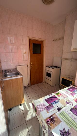Garsonieră | Metrou P-ta Romană | 36 mp | Renovat 2022 | Pet friendly