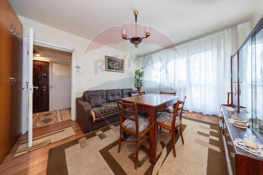 Apartament cu potențial real în inima zonei Zizinului – Brașov