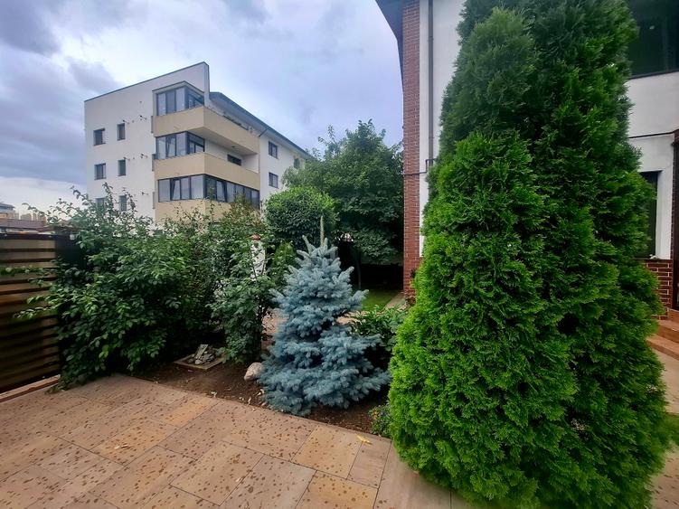 Casă solidă cu 4 camere și curte amenajată – Direct proprietar
