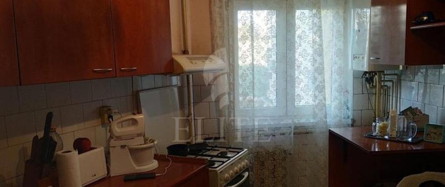 Apartament 4 camere în zona ION ANTONESCU- MC DONALDS