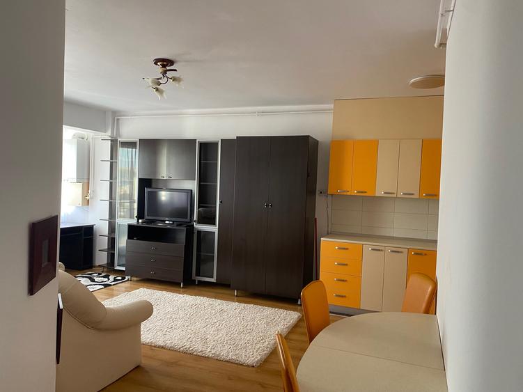 Apartament 2 camere Andrei Muresanu, zona Constrantin Brancusi