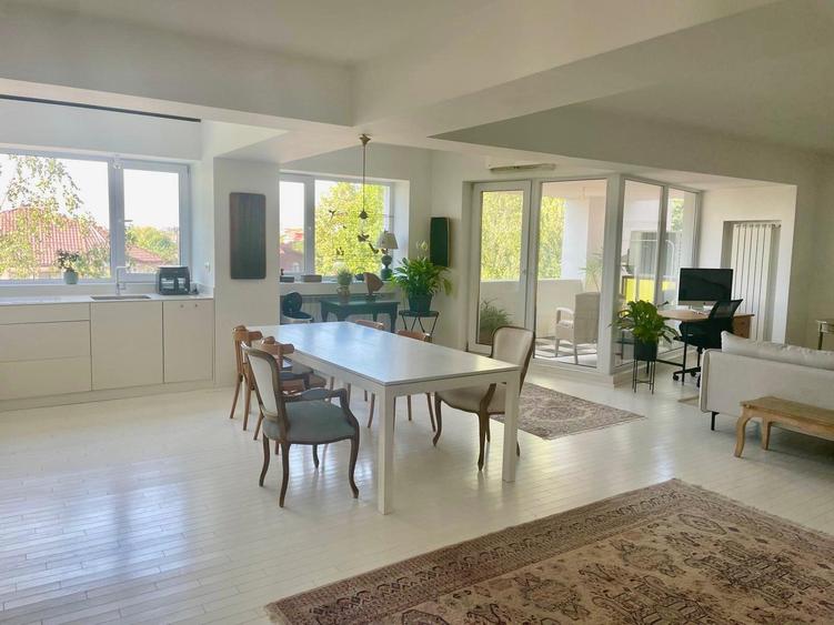 Apartament superb de 3/4 camere in Pipera-Padurea Baneasa 140mp utili