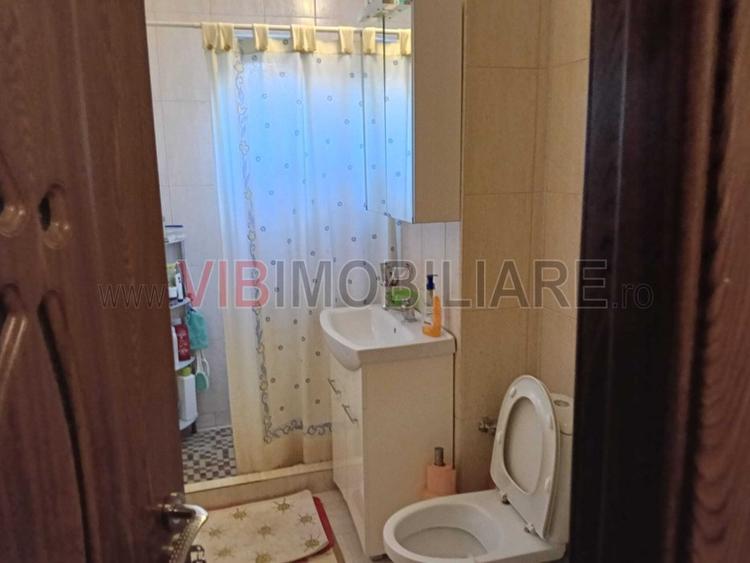 Apartament 2 camere, 56 mp, etaj 3/5, bloc izolat, boxă – zona Hotel Strelitia /