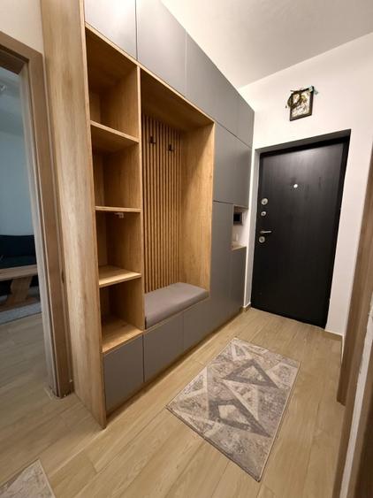 Inchiriez apartament 2 camere, finisaje si confort premium + loc de parcare incl