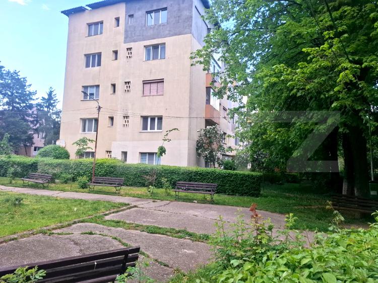 Apartament cu gradina propie de vanzare, 47 mp, zona Aleea Trandafirilor
