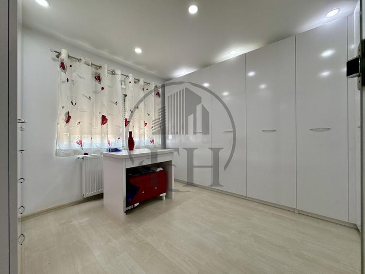 Apartament 4 camere de vanzare Agigea, Constanta
