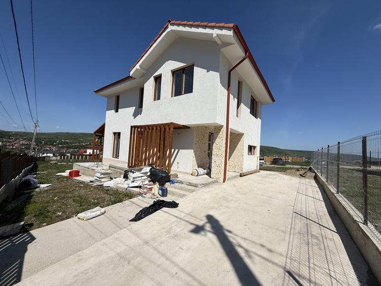 Casă individuală în Chinteni, nouă pe piața