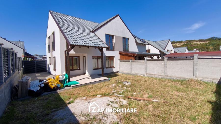 Casă - Strada Budiului - 100 mp Utili - Teren 300 mp - 4 Camere