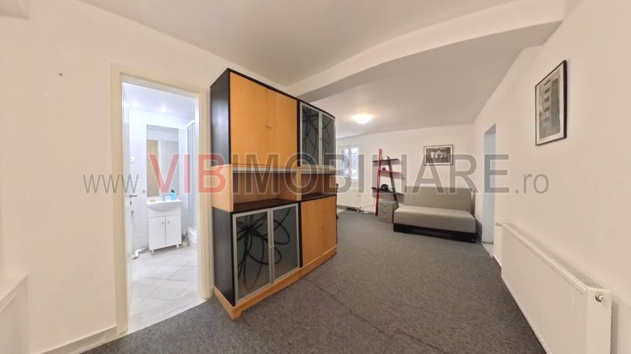 Libertatii - str Sabinelor - 2 camere 40 mp - demisol